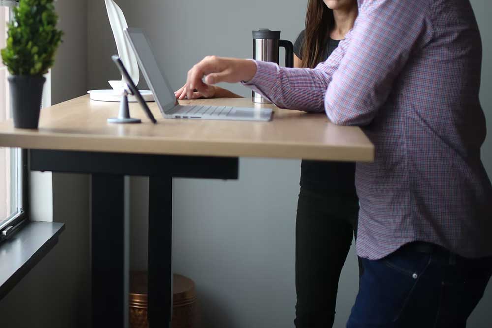 standing desk benefits